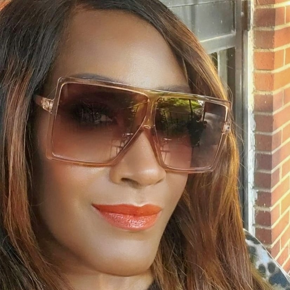 Light brown sun glasses